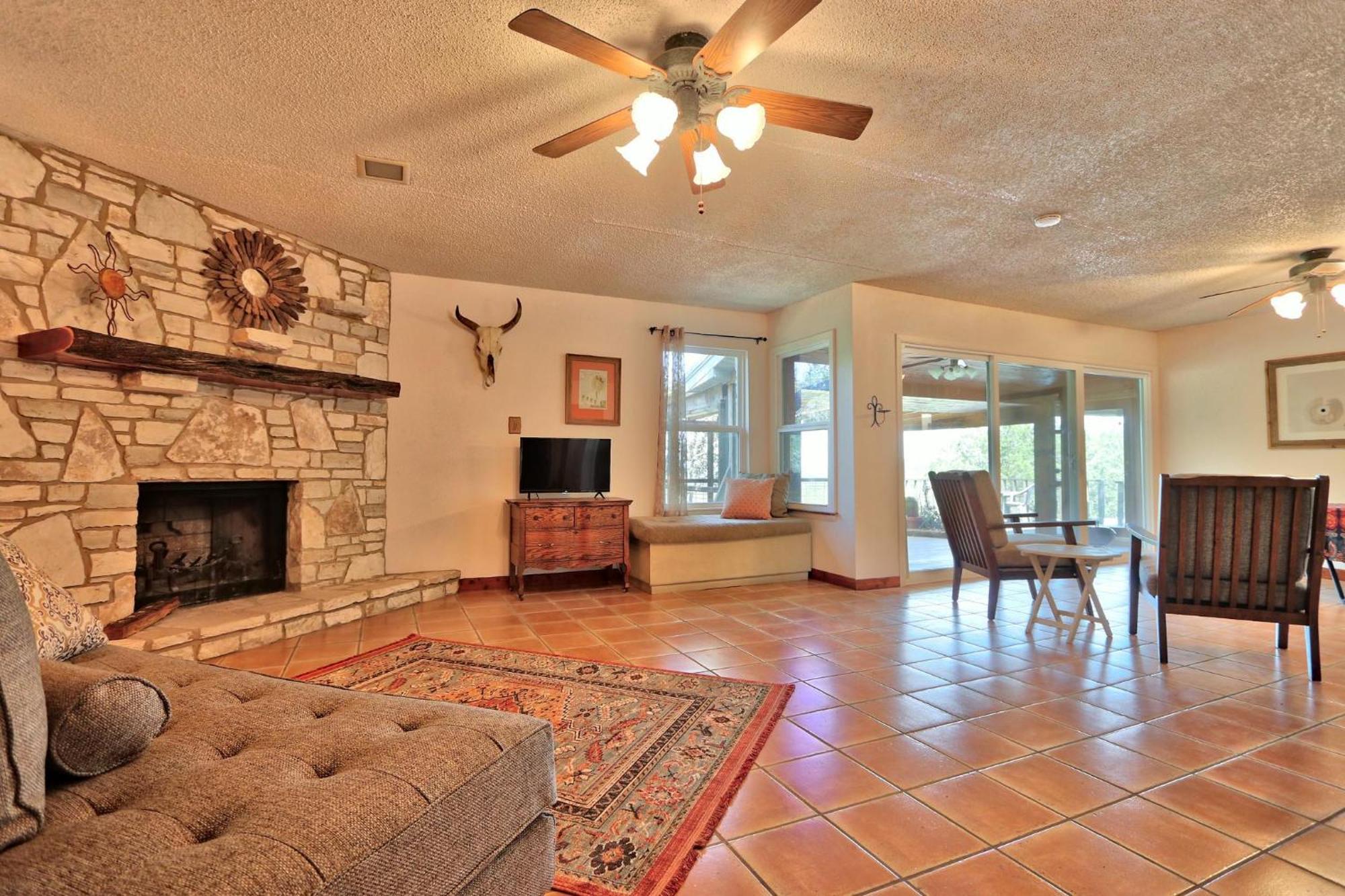 La Vista Villa Canyon Lake Exterior photo